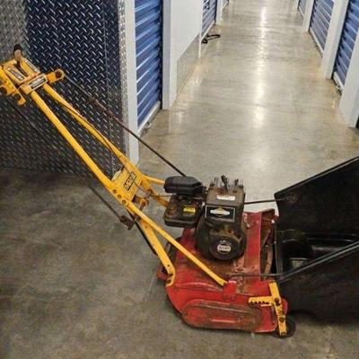 PTH345- McLane 7 Blade Gas Powered Lawnmower