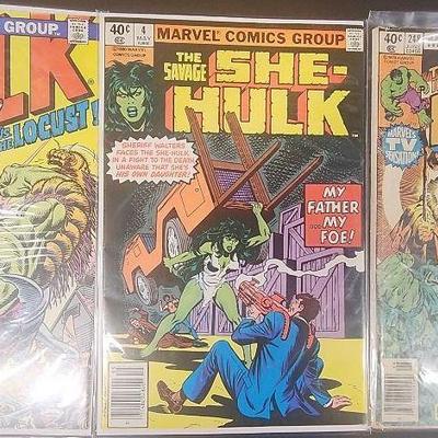 PTH218 - Vintage Marvel Comics Hulk and She-Hulk (3)