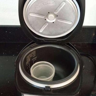 PTH313 - Sanyo Electric Rice Cooker