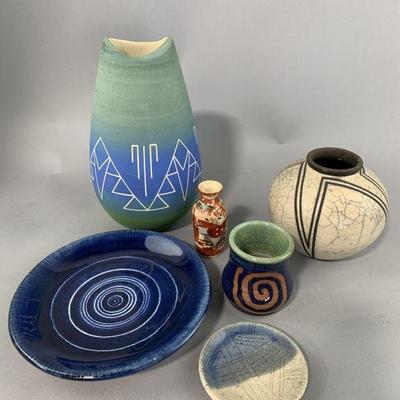 Lot 156 | Native American Vases Plates & Pottery Pieces
