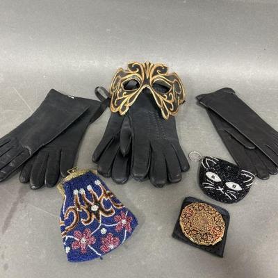 Lot 241 | Antique Beaded Purse & More
