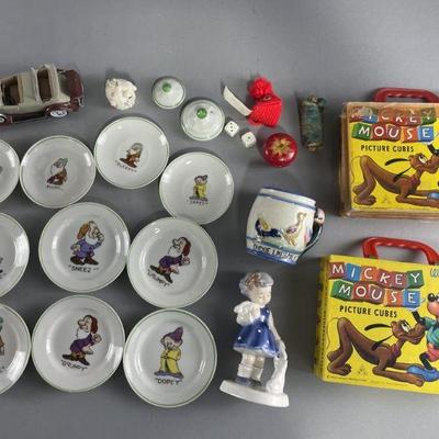 Lot 93 | 1950s Children’s Items and More
