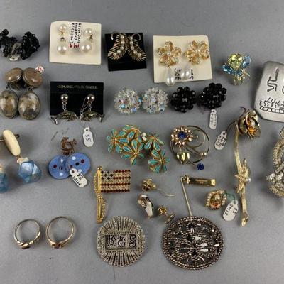 Lot 408 | Vintage Clip Earrings, Brooches & Costume Jewelry

