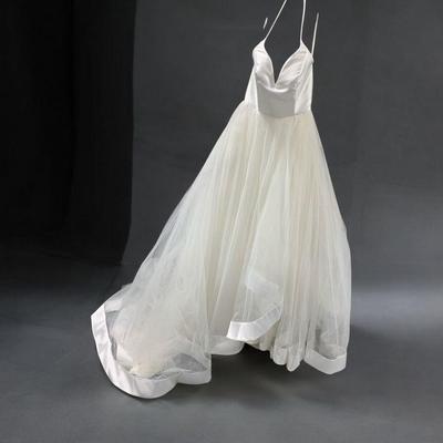 Lot 397 | Hayley Paige Wedding Dress Size 12 White
