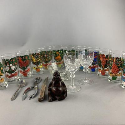 Lot 392 | 12 Days of Christmas Drinking Glasses Set & More!
