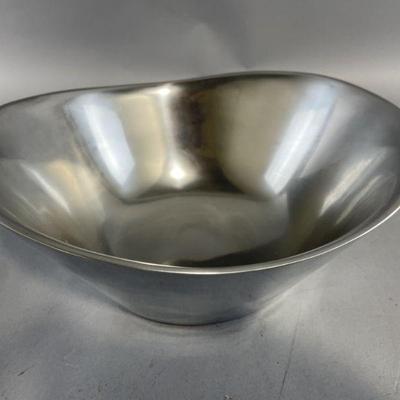 Lot 60 | Vintage Nambe Metal Alloy Bowl
