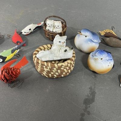 Lot 46 | 1950s Kittens, Swedish Wood Birds and More

