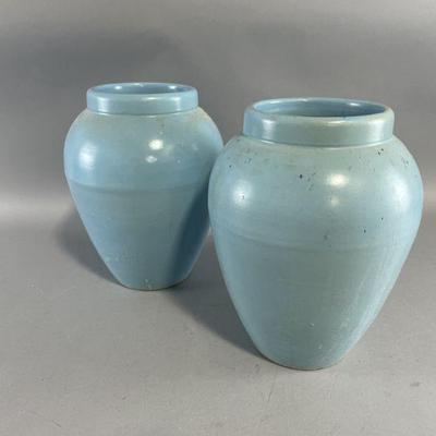Lot 42 | Pair of Ransbottom Pottery Vases
