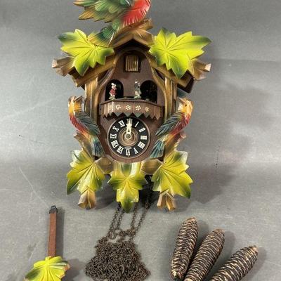Lot 323 | Vintage Schemeckenbecher Cuckoo Clock
