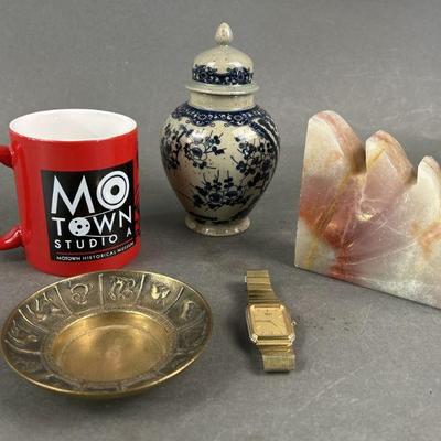 Lot 479 | Contents On Table
