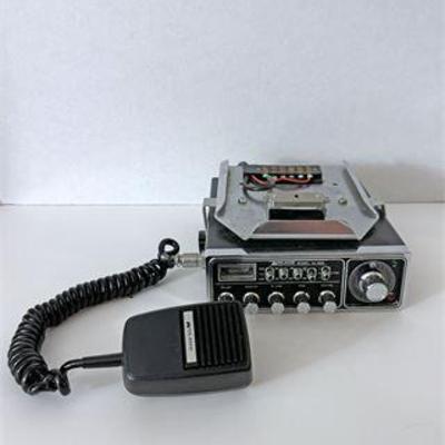 1975 Midland International CB Radio & Microphone .jpg