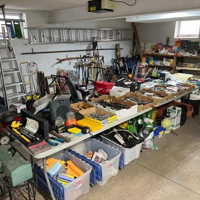 Estate sale photo