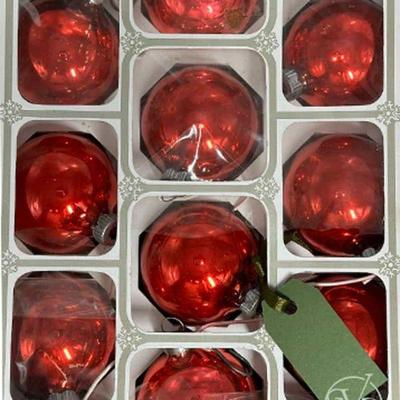 Noel Red Ornaments