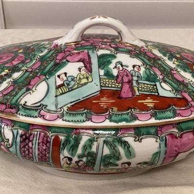 MCS117 Vintage Chinese Porcelain Rose Medallion Soup Tureen With Lid