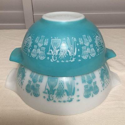 MCS027 Set Of Two Vintage Pyrex Amish Butterprint Cinderella Nesting Bowls
