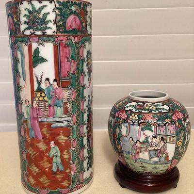 MCS046 Chinese Rose Medallion Porcelain Vases