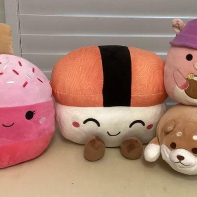 MCS213 Four Adorable “Squishy” Plushes