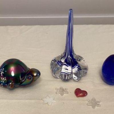 MCS006 Beautiful Art Glass Paperweights, Ring Holder & More!