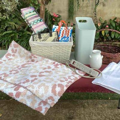 MCS109 Various Handy Household Goods