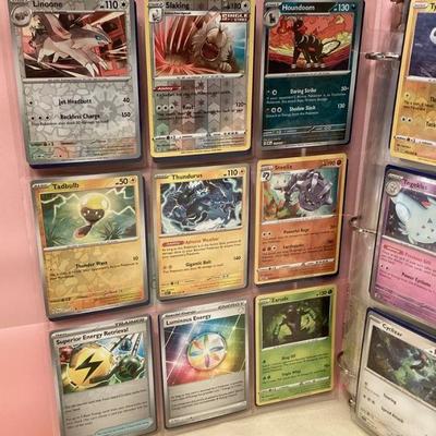 MCS068 Binder Full Of Over 500 Pokémon Trading Cards (C)
