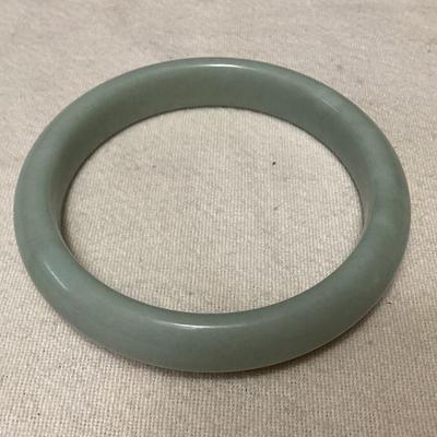 MCS150 Light Green Jade Bangle Bracelet New 
