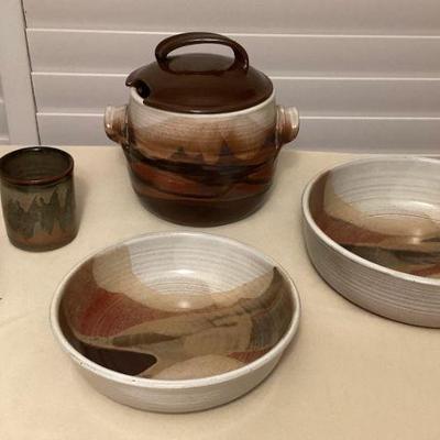 MCS227 Beautiful Art Pottery Dishes
