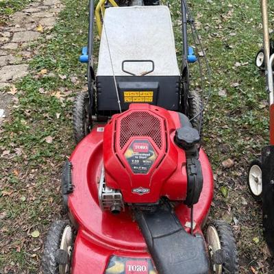 Sale Photo Thumbnail #41: Toro lawn mower