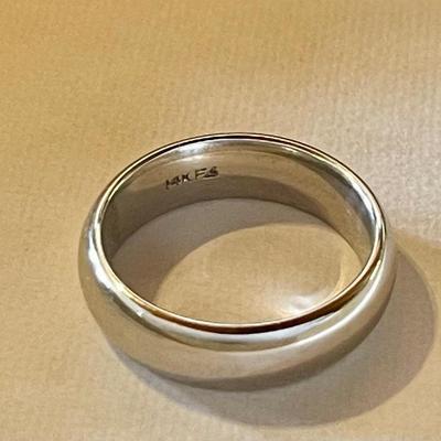 Vintage 14K White Gold Band Size 8 - Total Weight 8.66 Grams 