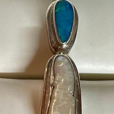 Sterling Silver Pendant With Blister Pearl & Opal Cabochon Pendant - Total Weight - 7.91 Grams 