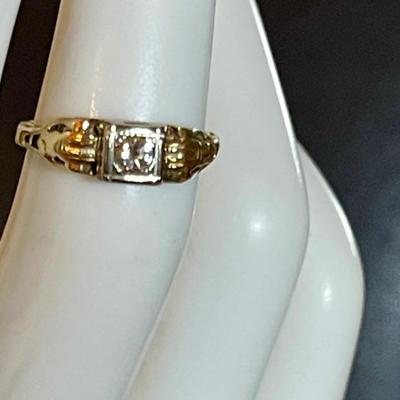 Antique 14K White & Yellow Gold & Diamond Ring - Size 6.5 - Total Weight - 1.47 Grams 