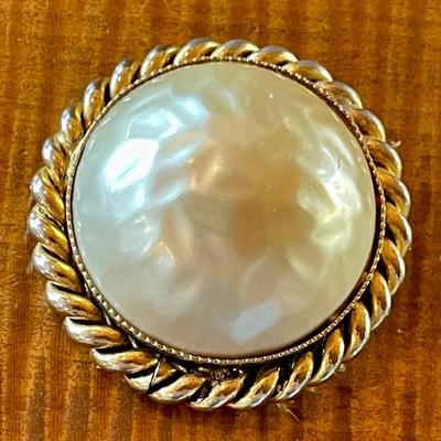 Edouard Ramboud Baroque Pearl In With Gold Tone Trim 