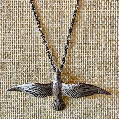 Sterling Silver 24 Inch Chain With Sterling Silver Bird Pendant - Total Weight - 16.45 Grams 