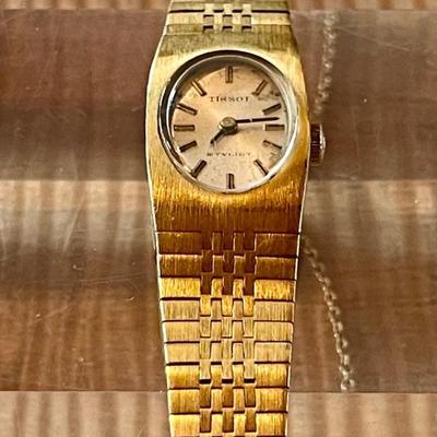 Vintage Tissot Stylist Gold Plate Ladies Watch With Original 7 Inch Band 
