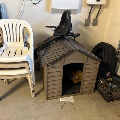 Dog house, outdoor chairs