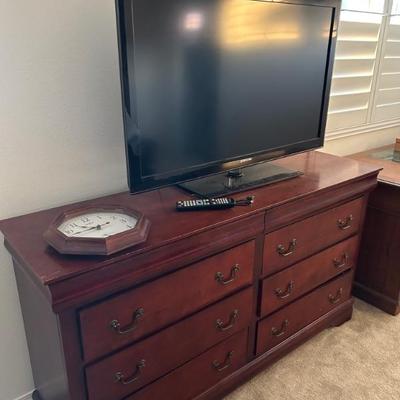 Dresser