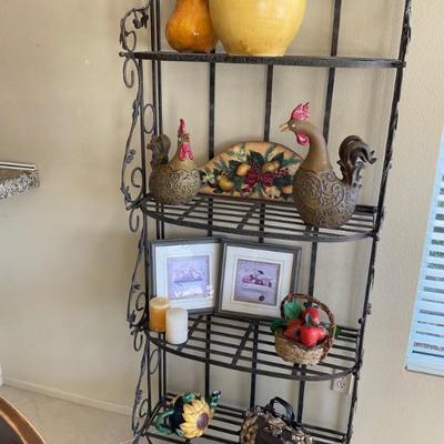 Chickens sold (r)