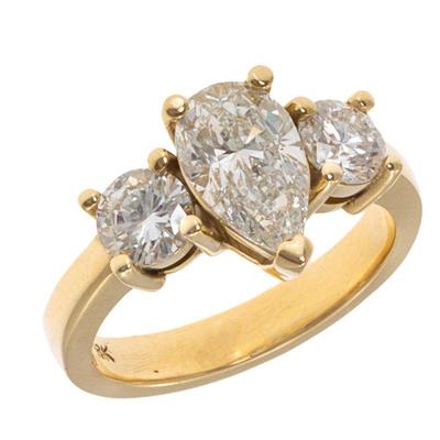 Diamond, 18k Yellow Gold Ring
