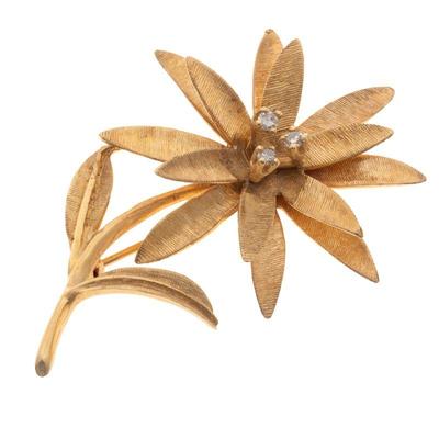 Diamond, 14k Yellow Gold Flower Pin