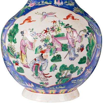 Chinese Export Vase
