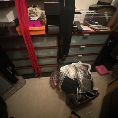 Dresser