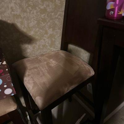 Dining chair