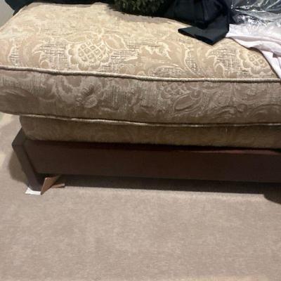 Chaise lounge