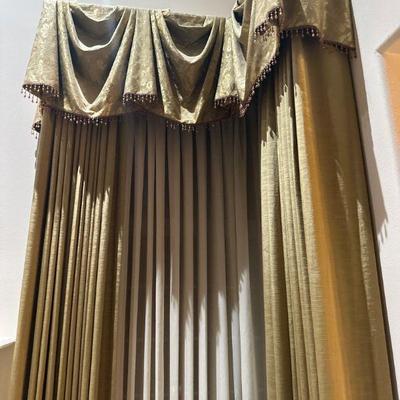 Curtains & window treatments