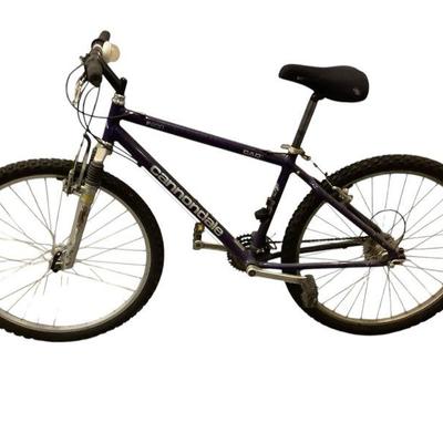 TEWA802 Cannondale F200 Mountain Bike	F200 CAD1 mountain bike. 16" St, frame length approximately 39". 
