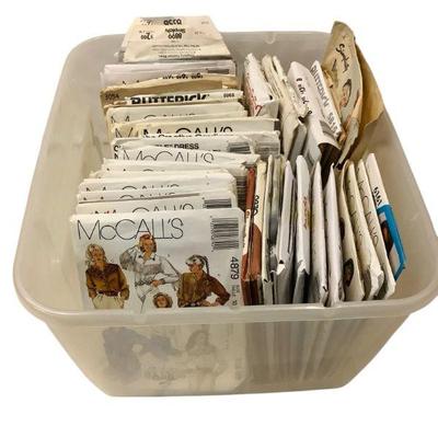 LUGR807 Large Assortment Of Vintage Clothing Patterns	Large assortment of vintage clothing patterns. Numerous brands including Butterick,...