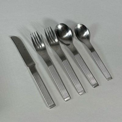 SET DANSK FLATWARE | Large lot of mixed Dansk flatware.

