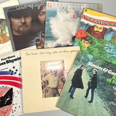 (7pc) MIXED VINYL RECORDS | Vinyl record albums including: Simon & Garfunkel "Sound of Silence" (CS 9269) Paul Simon...