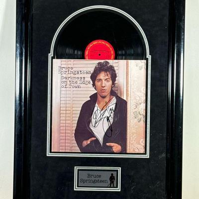 [SIGNED] BRUCE SPRINGSTEEN ALBUM | Signed LP vinyl record "Darkness on the Edge of Town" in a custom frame. - h. 34 x w. 22.5...