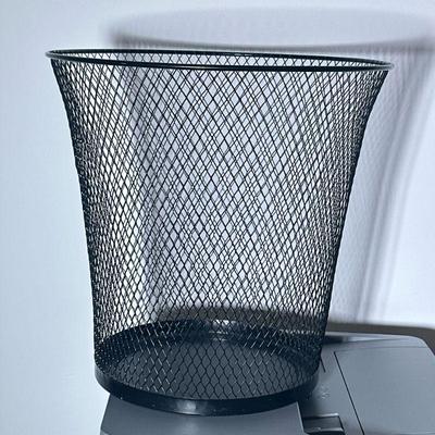 WIRE MESH TRASH BIN | h. 14 x dia. 14 in


