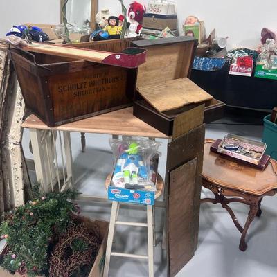 Estate sale photo